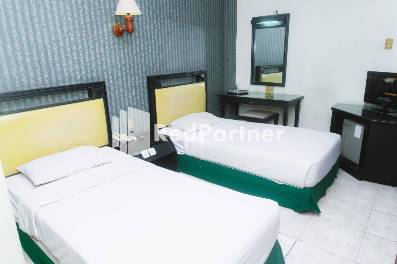 Hotel Yasmin Makassar Mitra Reddoorz Ngoại thất bức ảnh