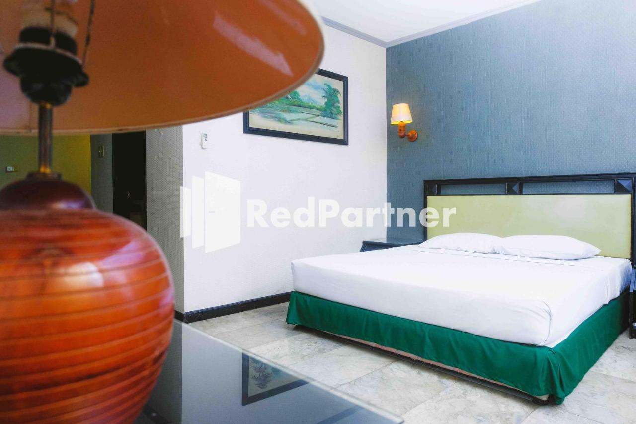 Hotel Yasmin Makassar Mitra Reddoorz Ngoại thất bức ảnh