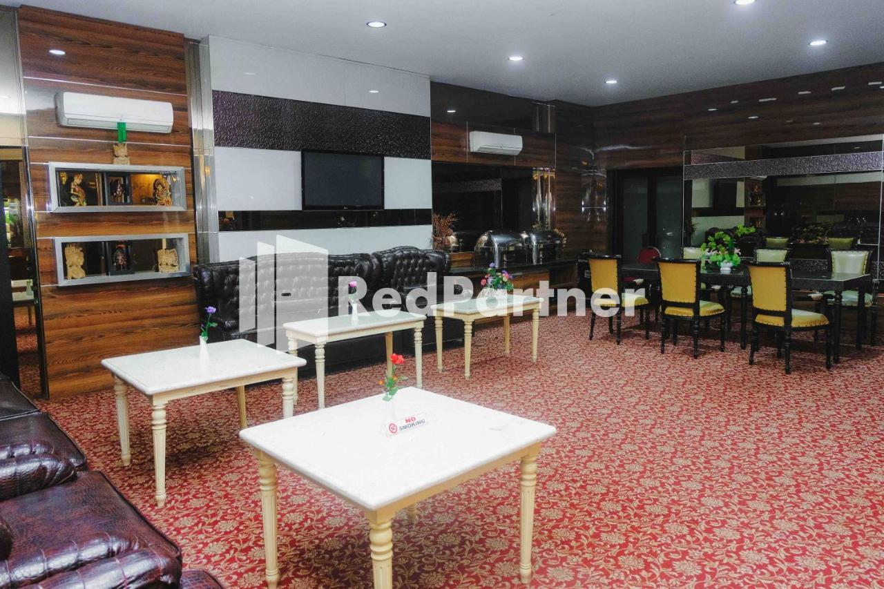 Hotel Yasmin Makassar Mitra Reddoorz Ngoại thất bức ảnh