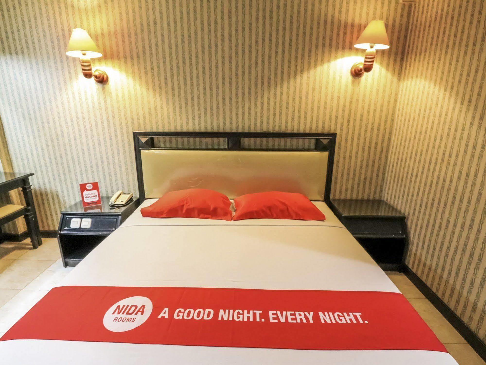 Hotel Yasmin Makassar Mitra Reddoorz Ngoại thất bức ảnh