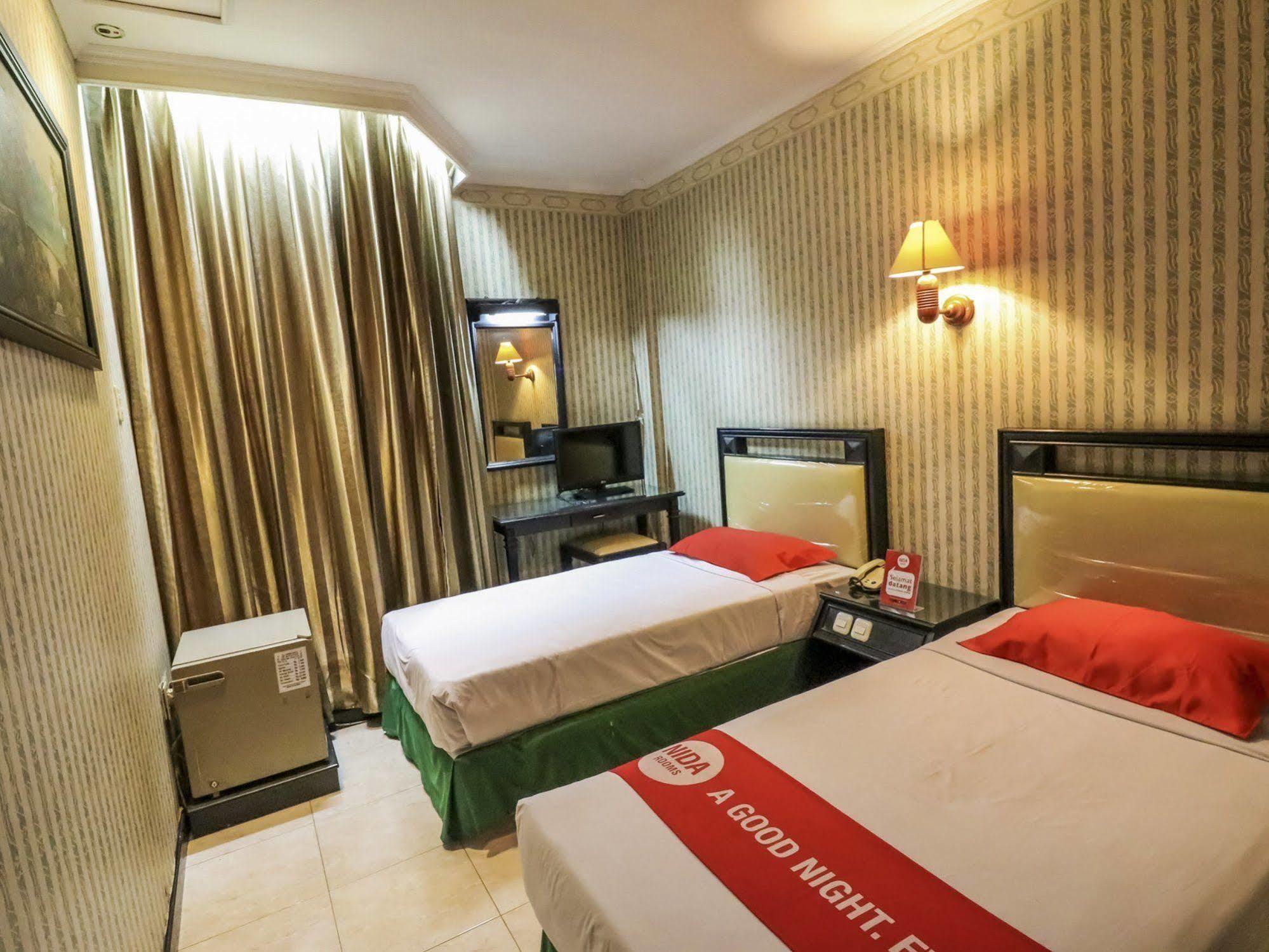 Hotel Yasmin Makassar Mitra Reddoorz Ngoại thất bức ảnh