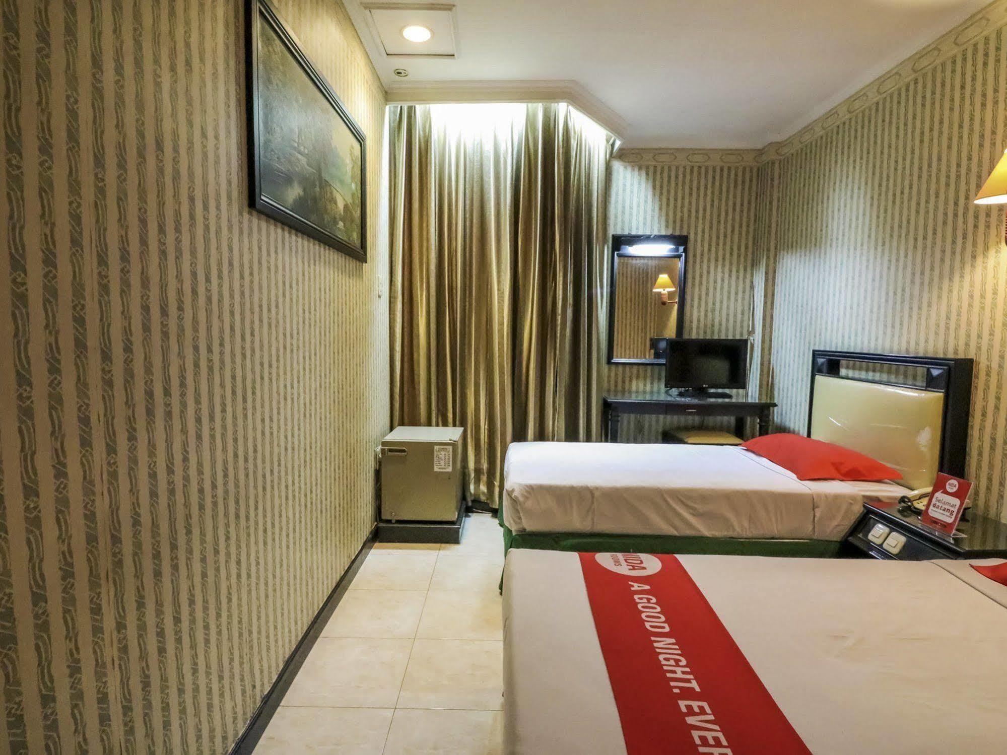 Hotel Yasmin Makassar Mitra Reddoorz Ngoại thất bức ảnh